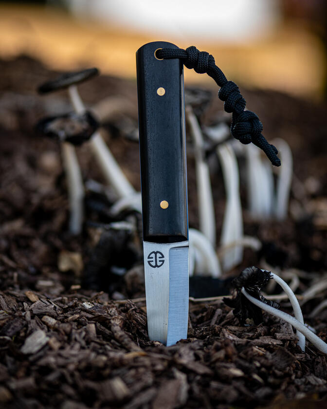 Puukko With Mushrooms